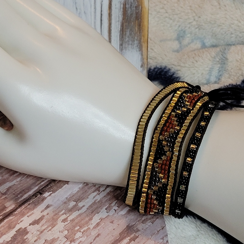 TRADES OF HOPE Handcrafted in India Provence Beaded Adjustable Bracelet NWT
